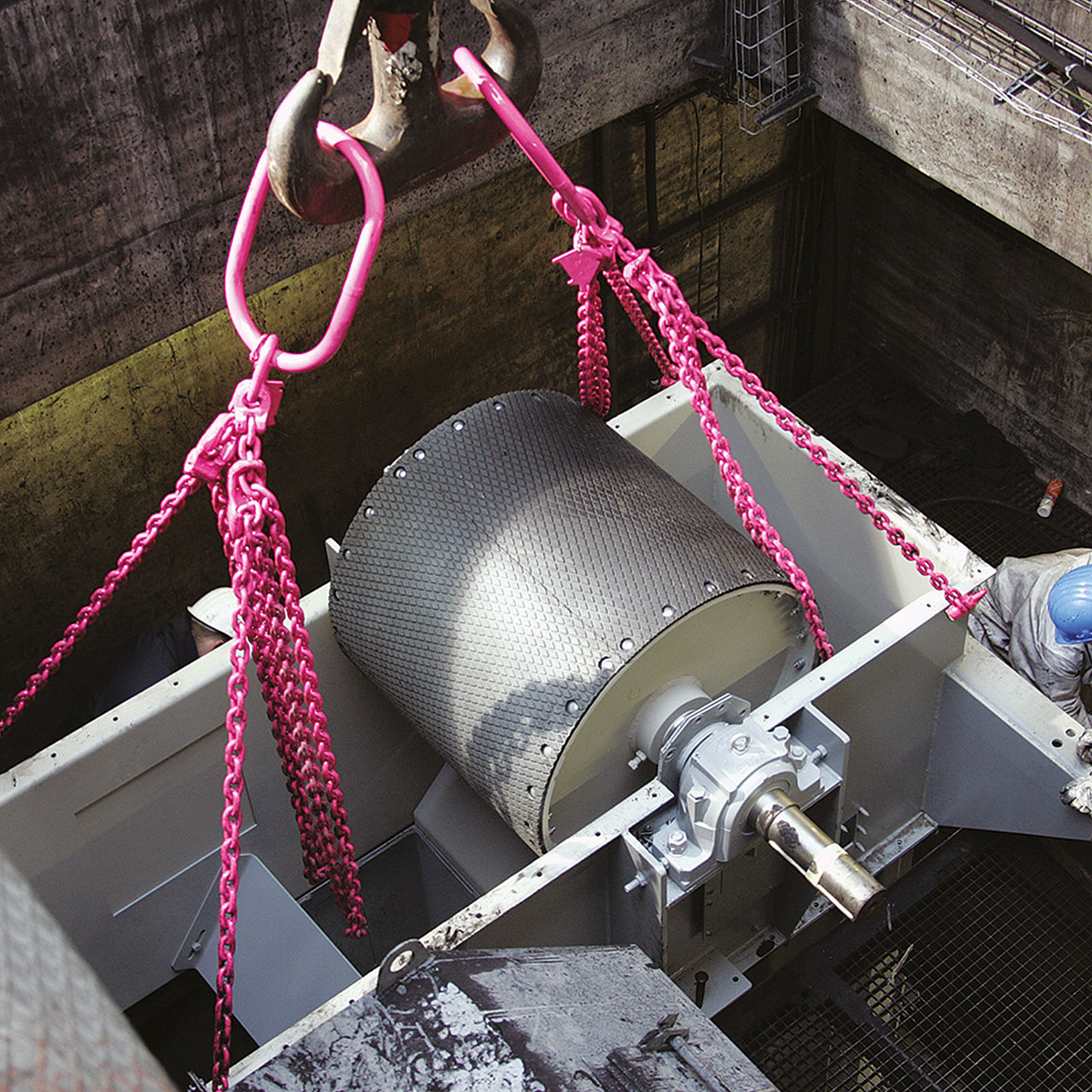 Belt type bucket elevators