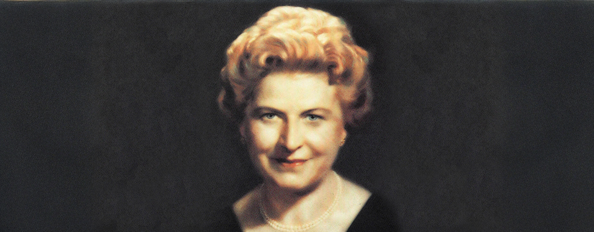 Historisches Porträt einer Frau, Namensgeberin der RUD Trude-Eipperle-Rieger-Stiftung.